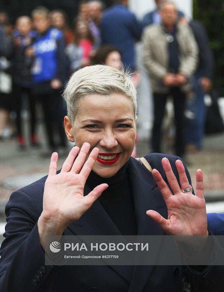 Член Координационного совета оппозиции М. Колесникова прибыла на допрос в СК Белоруссии