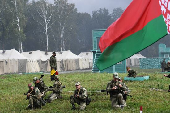 "АрМИ — 2020". "Отличники войсковой разведки"