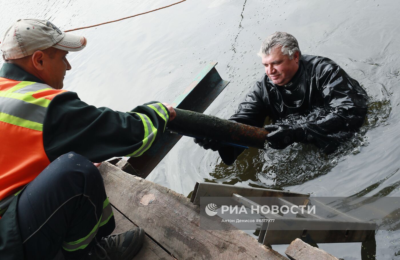 Чистка Серебряно-Виноградного пруда в Измайлово