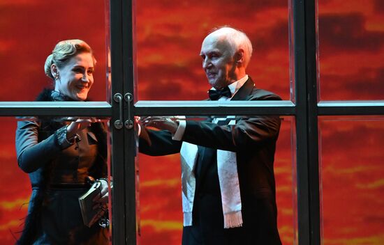 Спектакль "И никого не стало" в театре О. Табакова