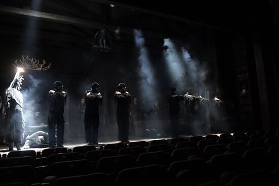 Спектакль "И никого не стало" в театре О. Табакова