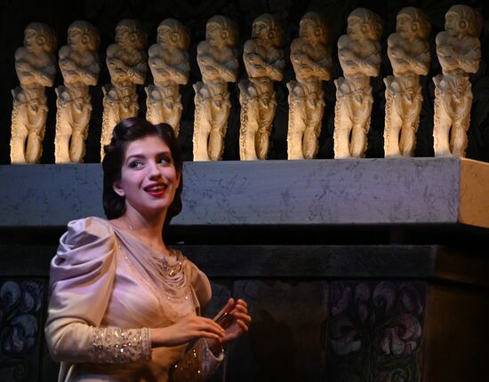 Спектакль "И никого не стало" в театре О. Табакова