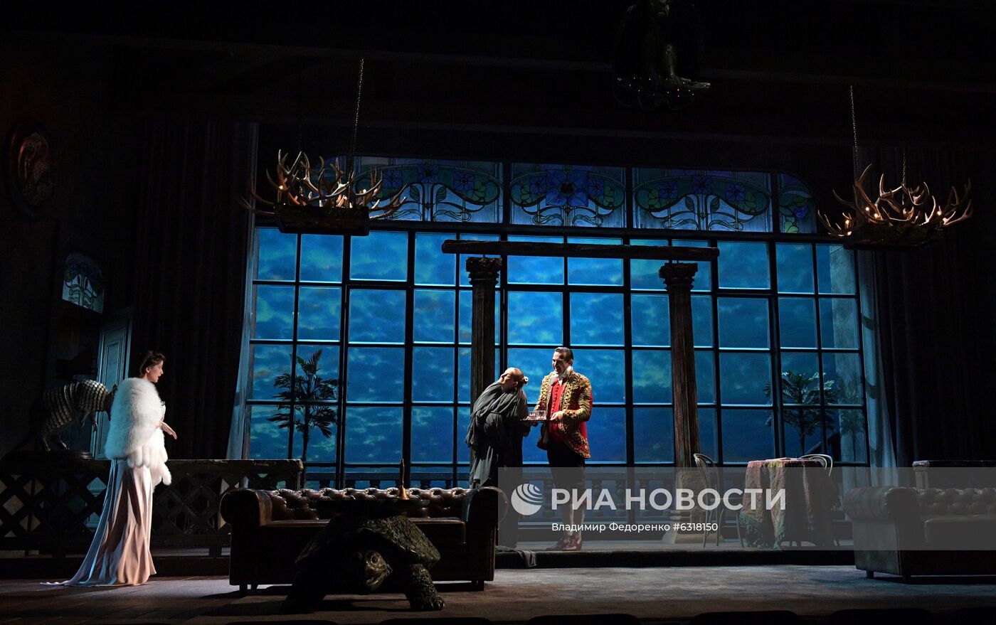 Спектакль "И никого не стало" в театре О. Табакова