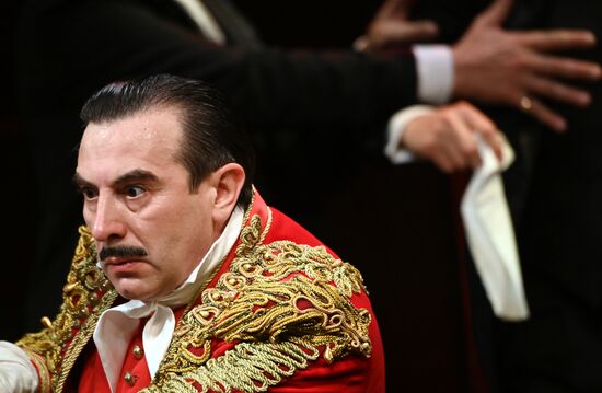 Спектакль "И никого не стало" в театре О. Табакова