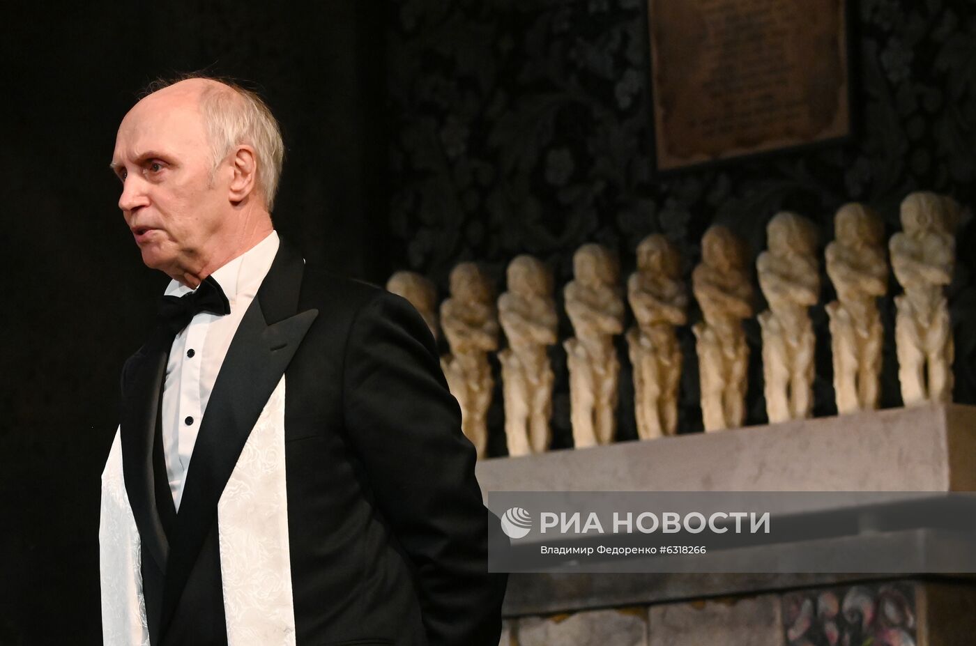 Спектакль "И никого не стало" в театре О. Табакова