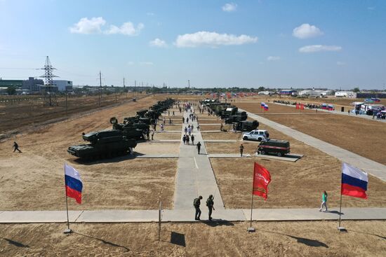 Открытие форума "Армия-2020" в городах России