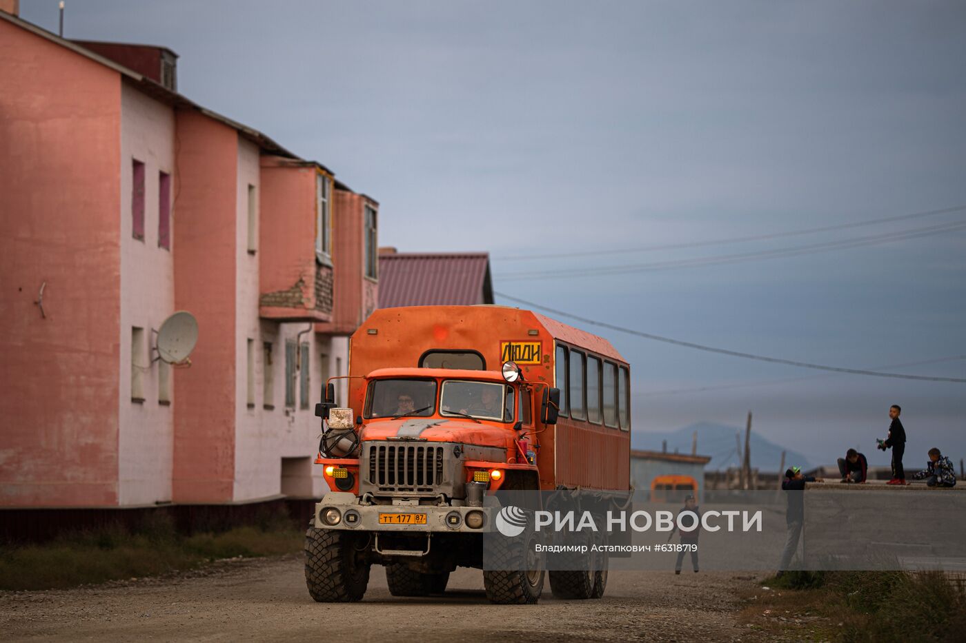 Поселок Лорино на Чукотке