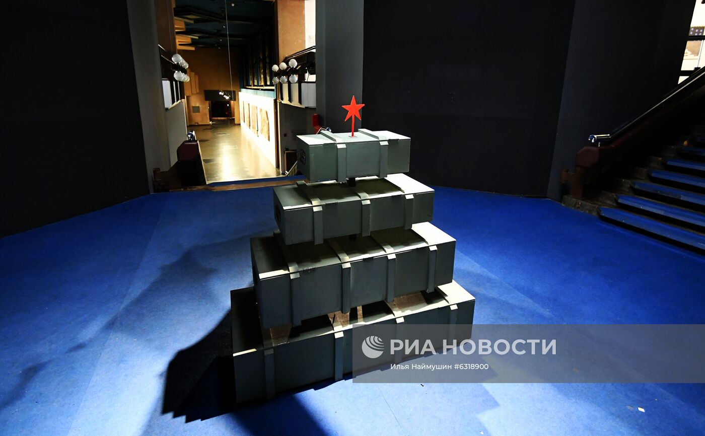 Выставка "Этот день мы приближали..." в Красноярске