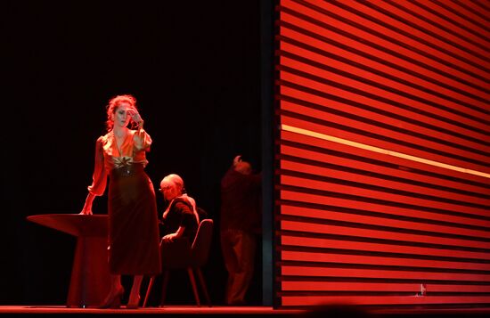 Спектакль "Ложные признания" в театре имени А. С. Пушкина