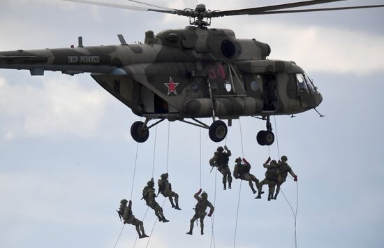 Форум "Армия - 2020".Сухопутный кластер