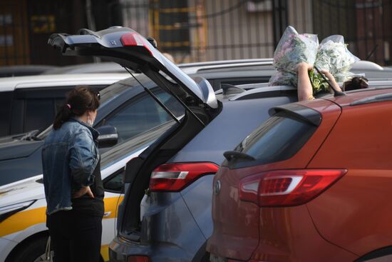 Продажа цветов накануне 1 сентября