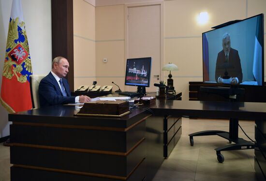 Президент РФ В. Путин провел встречу с врио главы Коми В. Уйбой