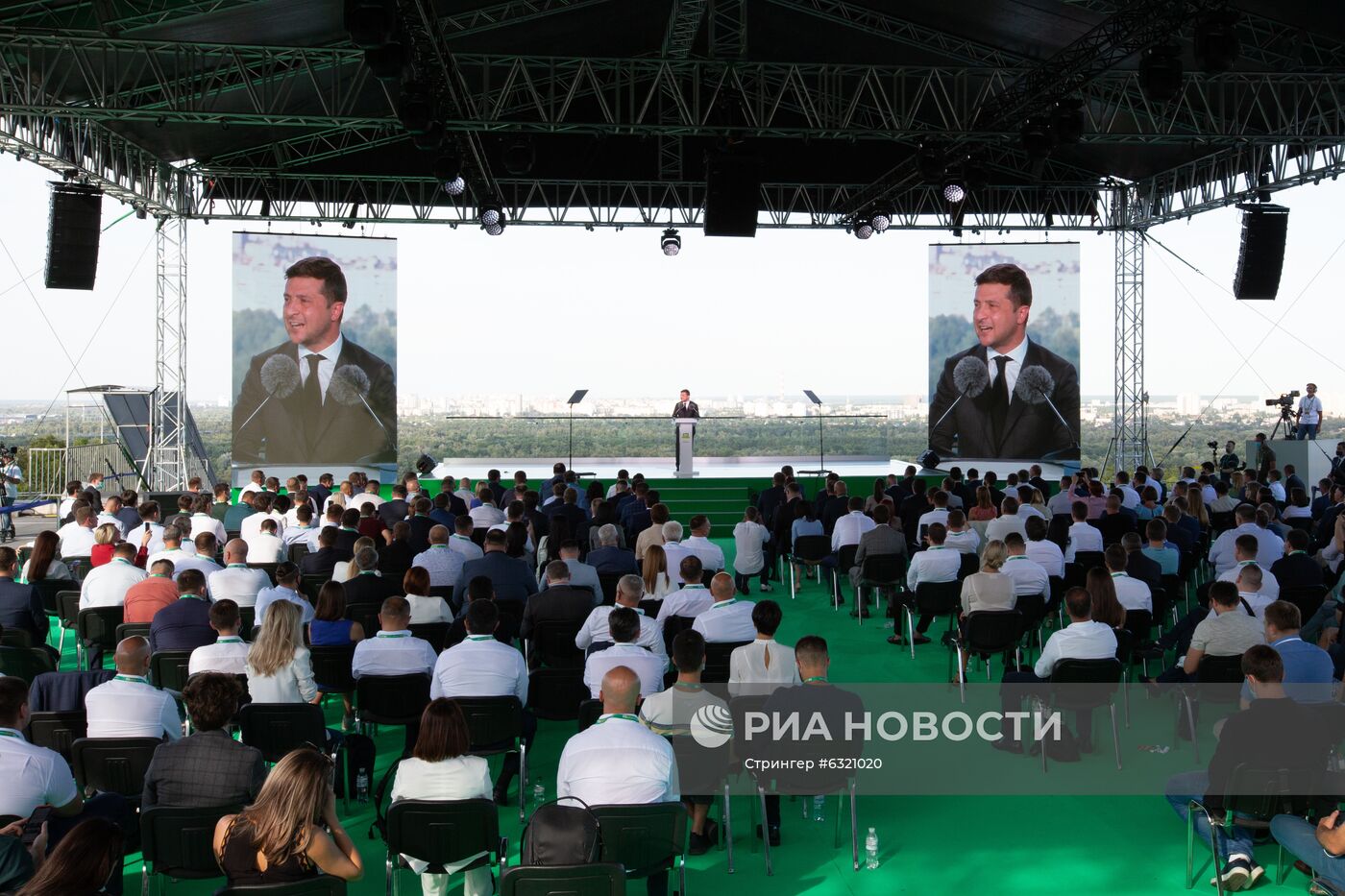 Съезд партии "Слуга народа" в Киеве