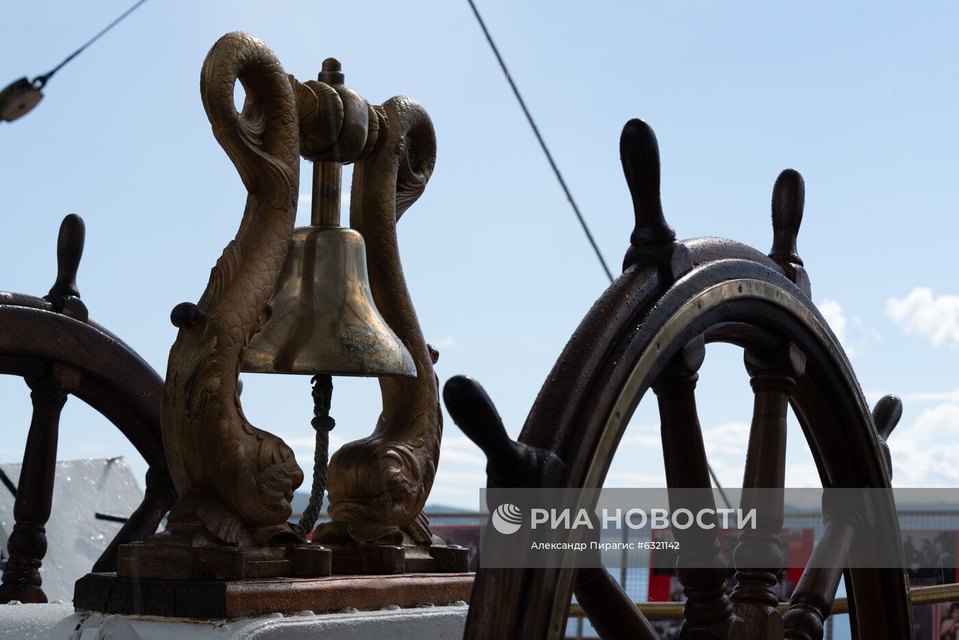 Парусное судно "Седов" зашло в порт Петропавловска-Камчатского