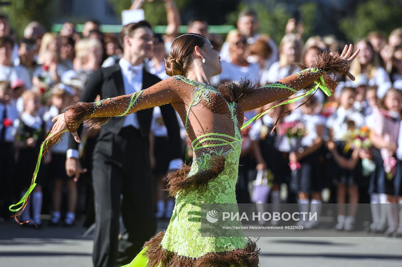 Начало учебного года в городах России