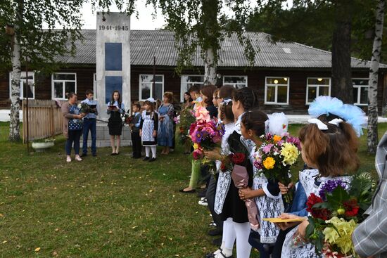 Сельская школа в селе Юрт-Акбалык