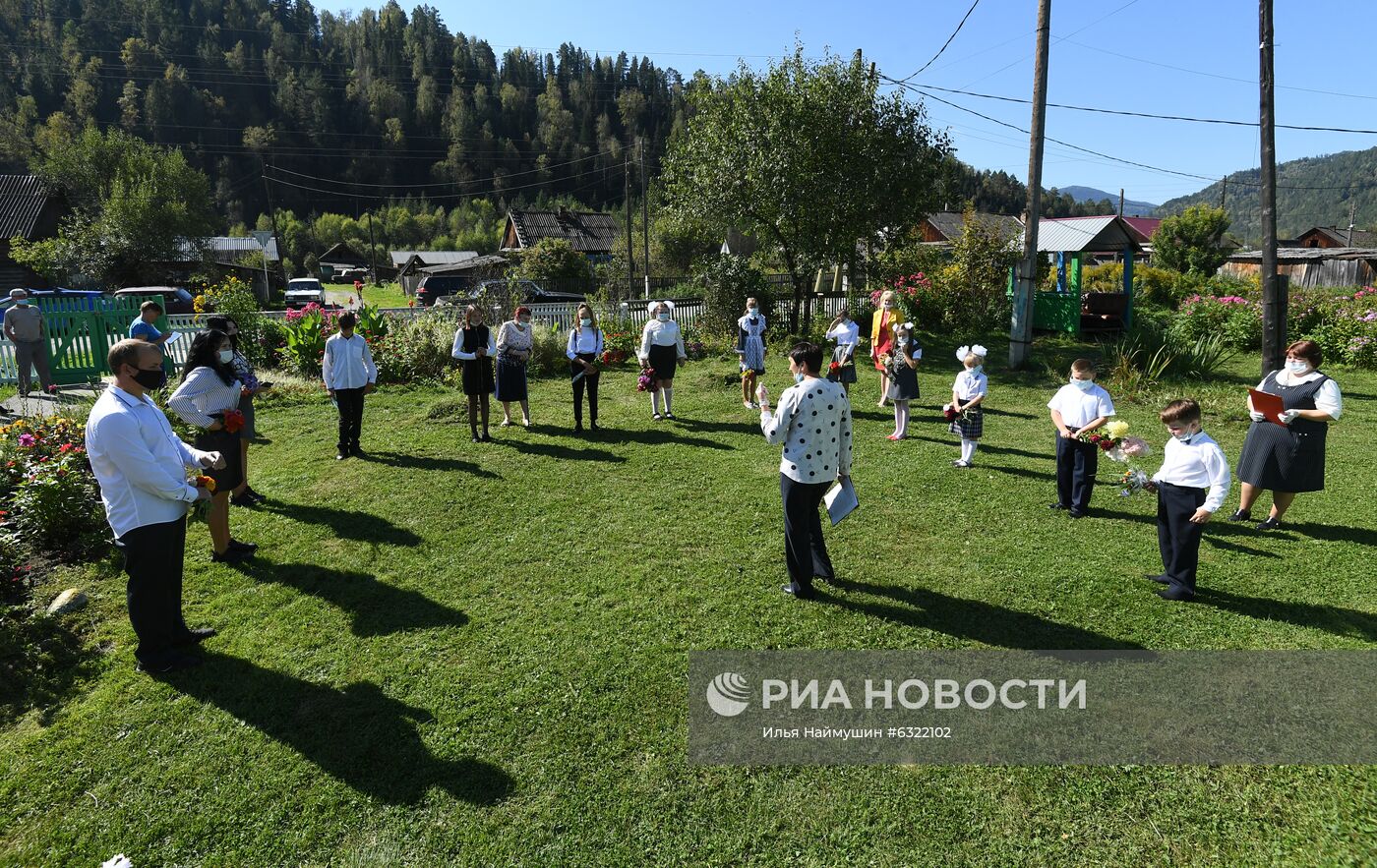 1 сентября  в самой маленькой средней школе Красноярского края