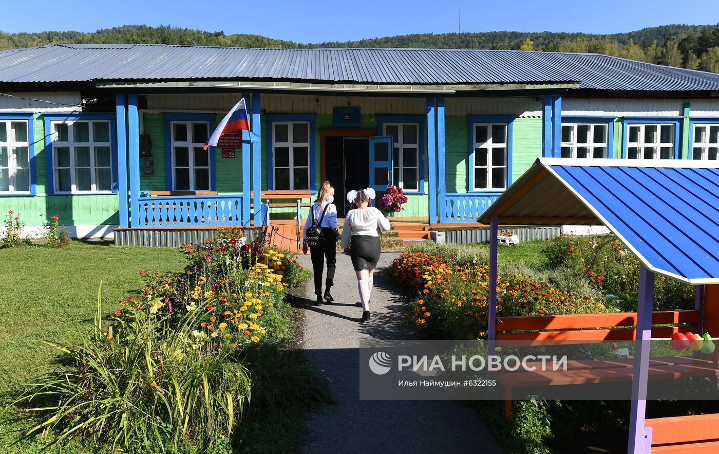 1 сентября в самой маленькой средней школе Красноярского края