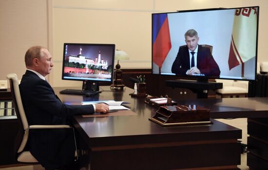 Президент РФ В. Путин провел встречу с врио главы Чувашии О. Николаевым