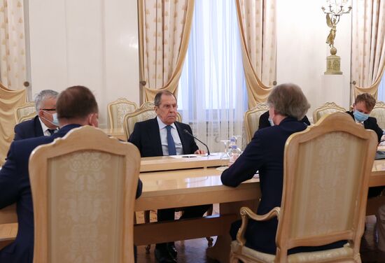 Переговоры главы МИД РФ С. Лаврова со спецпосланником ООН по Сирии Г. Педерсеном