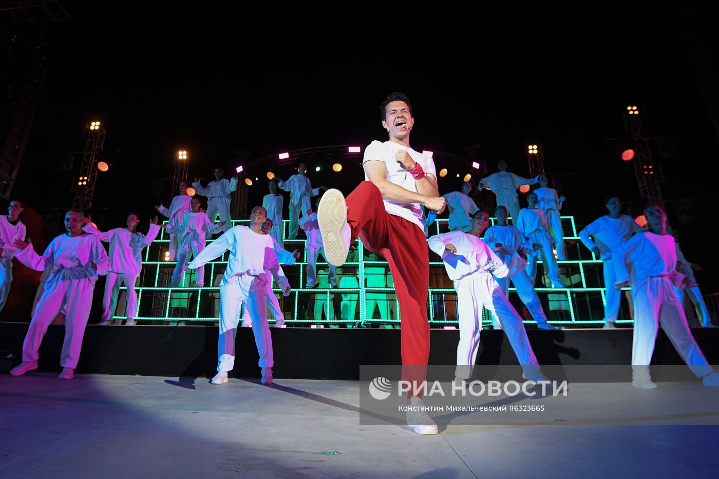 Фестиваль "Таврида  АРТ" в Крыму