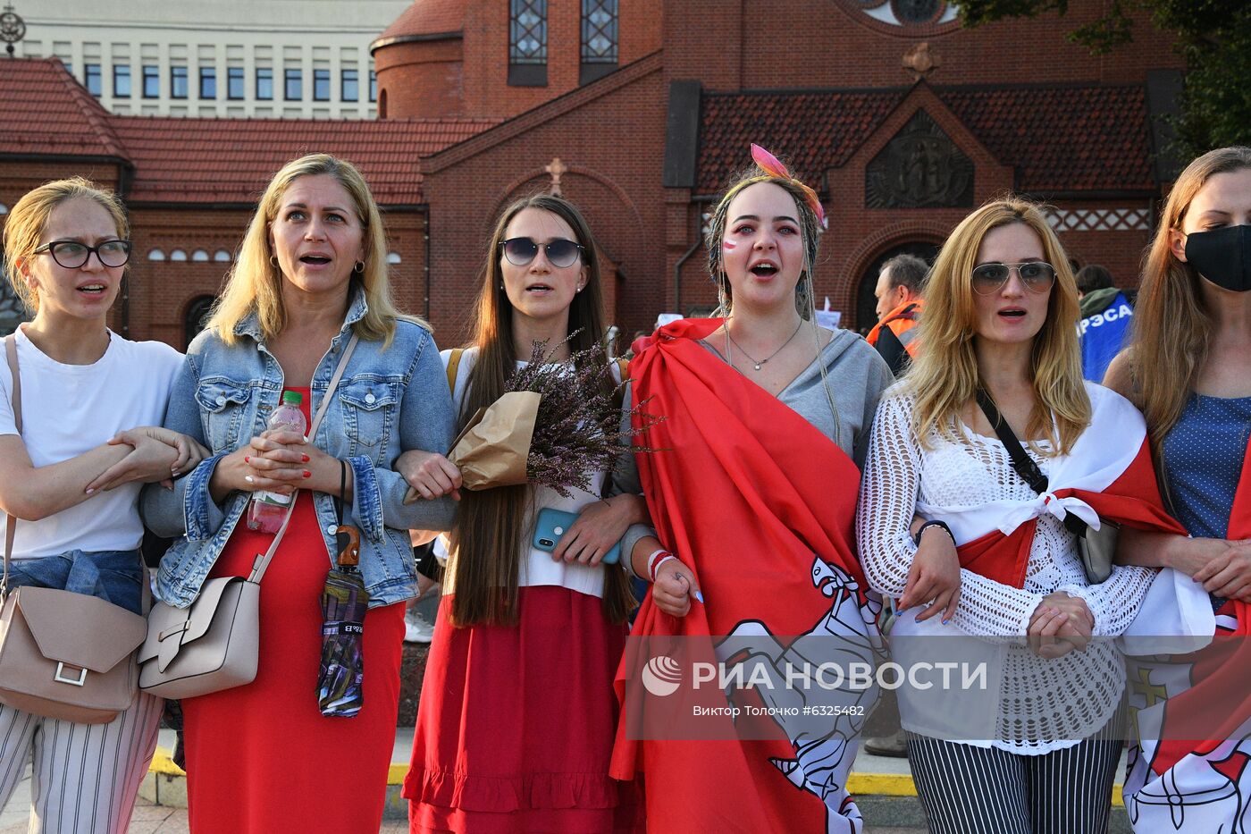 Протестная акция женщин в Минске