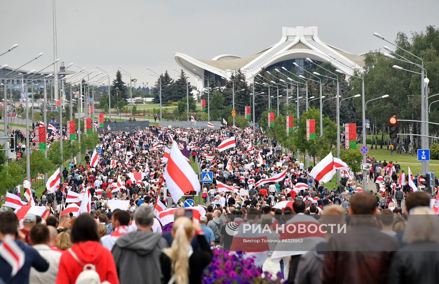 Несанкционированная акция оппозиции "Марш единства" в Минске
