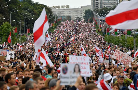 Несанкционированная акция оппозиции "Марш единства" в Минске