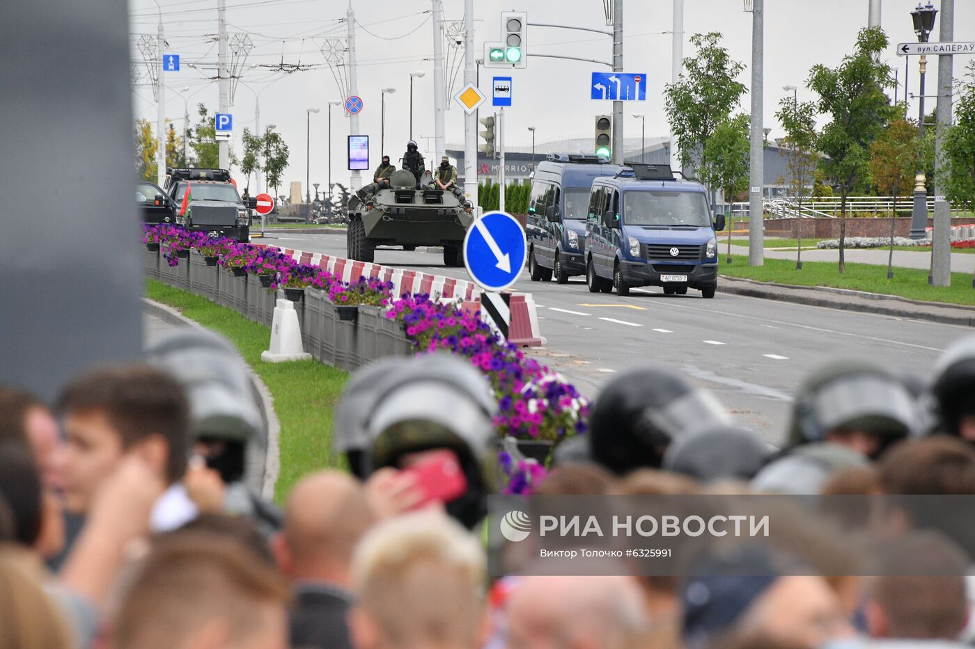 Несанкционированная акция оппозиции "Марш единства" в Минске