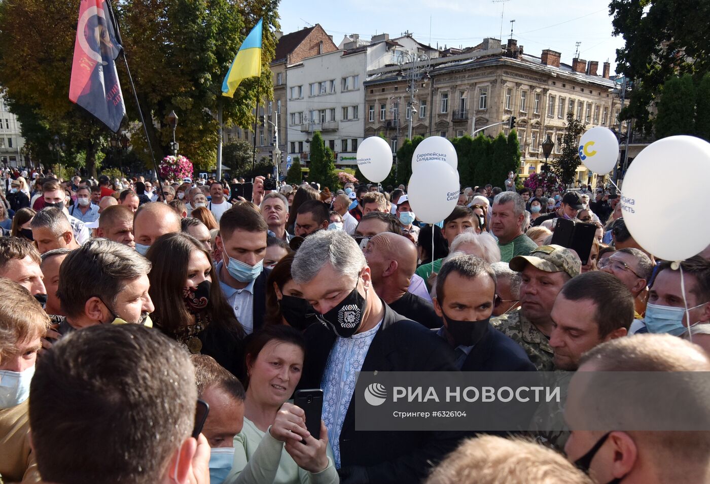 Встреча П. Порошенко с избирателями во Львове