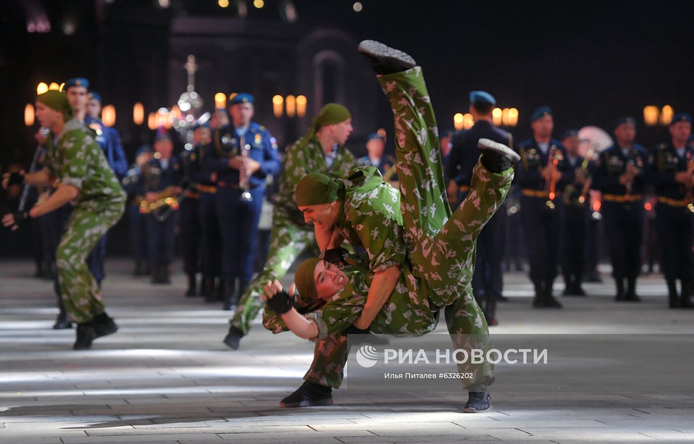 Показательное представление фестиваля "Спасская башня"