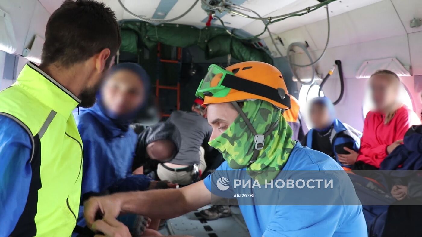 Потерявшихся детей эвакуировали на вертолете с горы Ачишхо