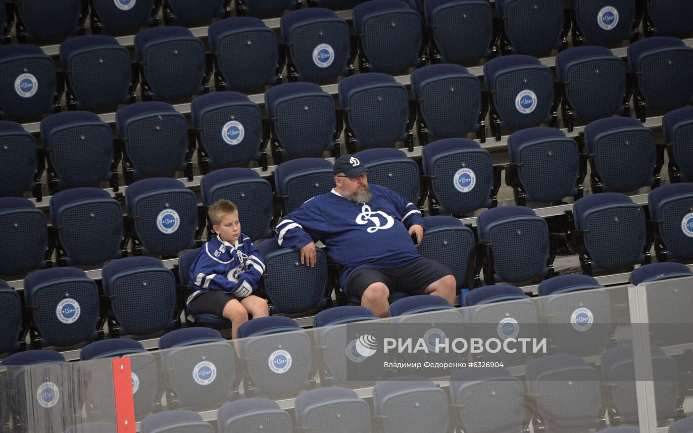 Хоккей. КХЛ. Матч "Динамо" (Москва) - "Спартак"
