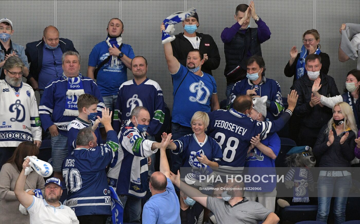 Хоккей. КХЛ. Матч "Динамо" (Москва) - "Спартак"