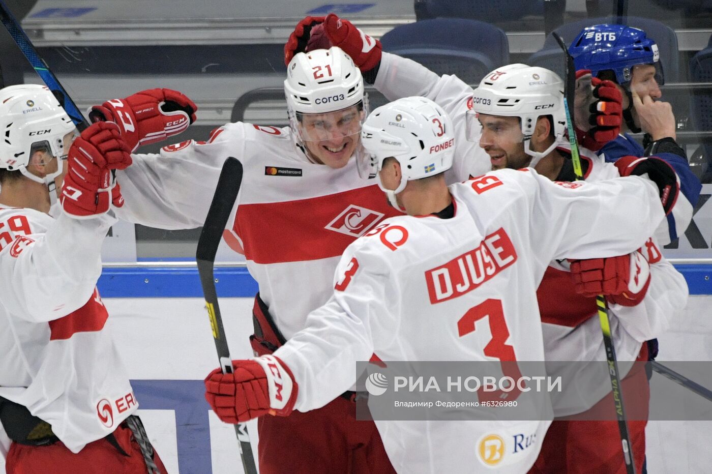 Хоккей. КХЛ. Матч "Динамо" (Москва) - "Спартак"