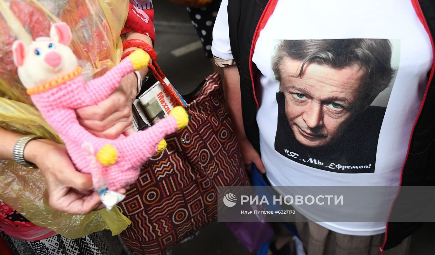 Оглашение приговора М. Ефремову