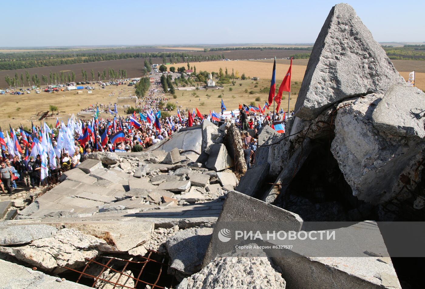 Мероприятия в честь 77-й годовщины освобождения Донбасса