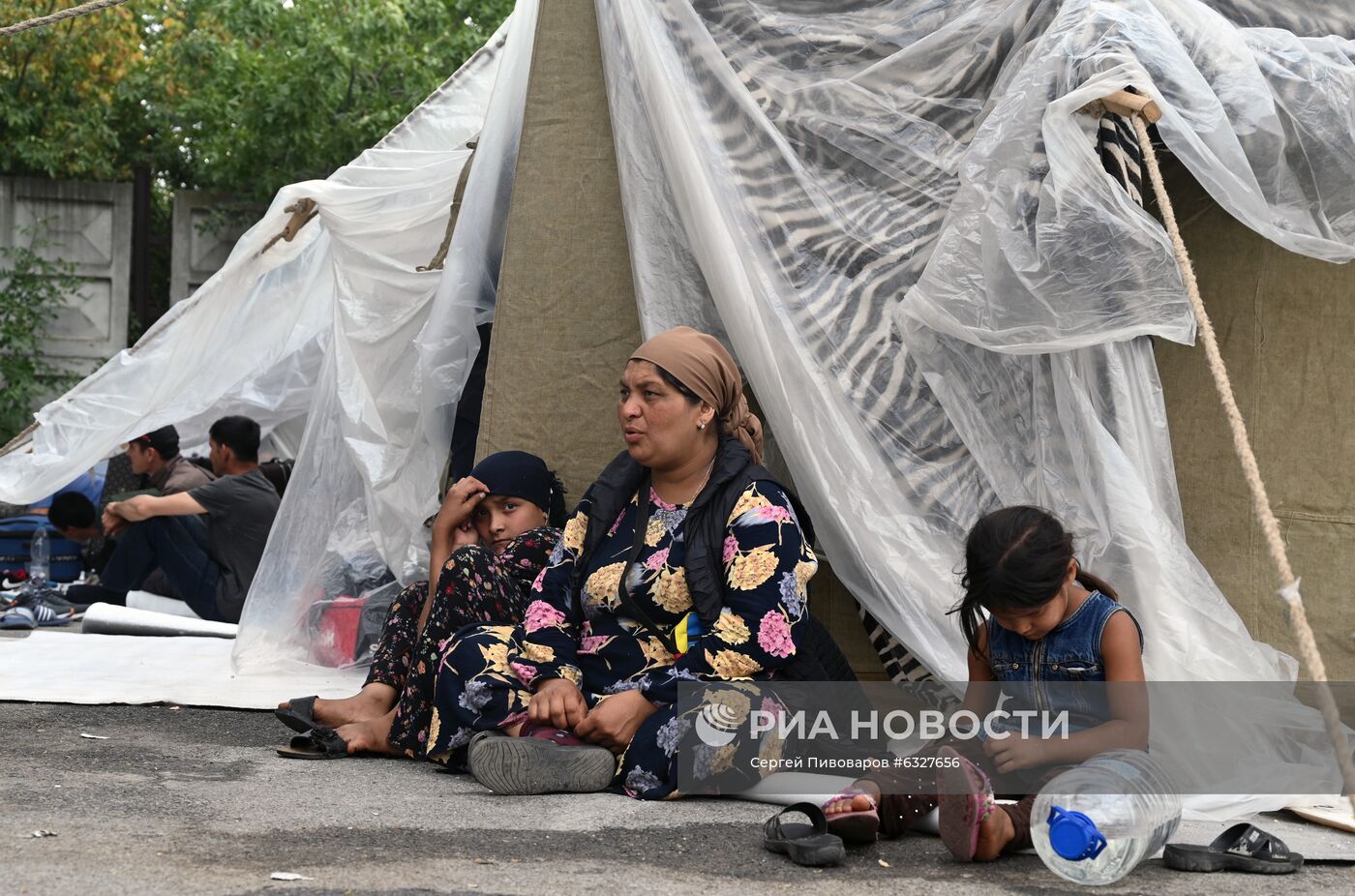 Посадка на вывозной поезд из Ростова-на-Дону в Узбекистан