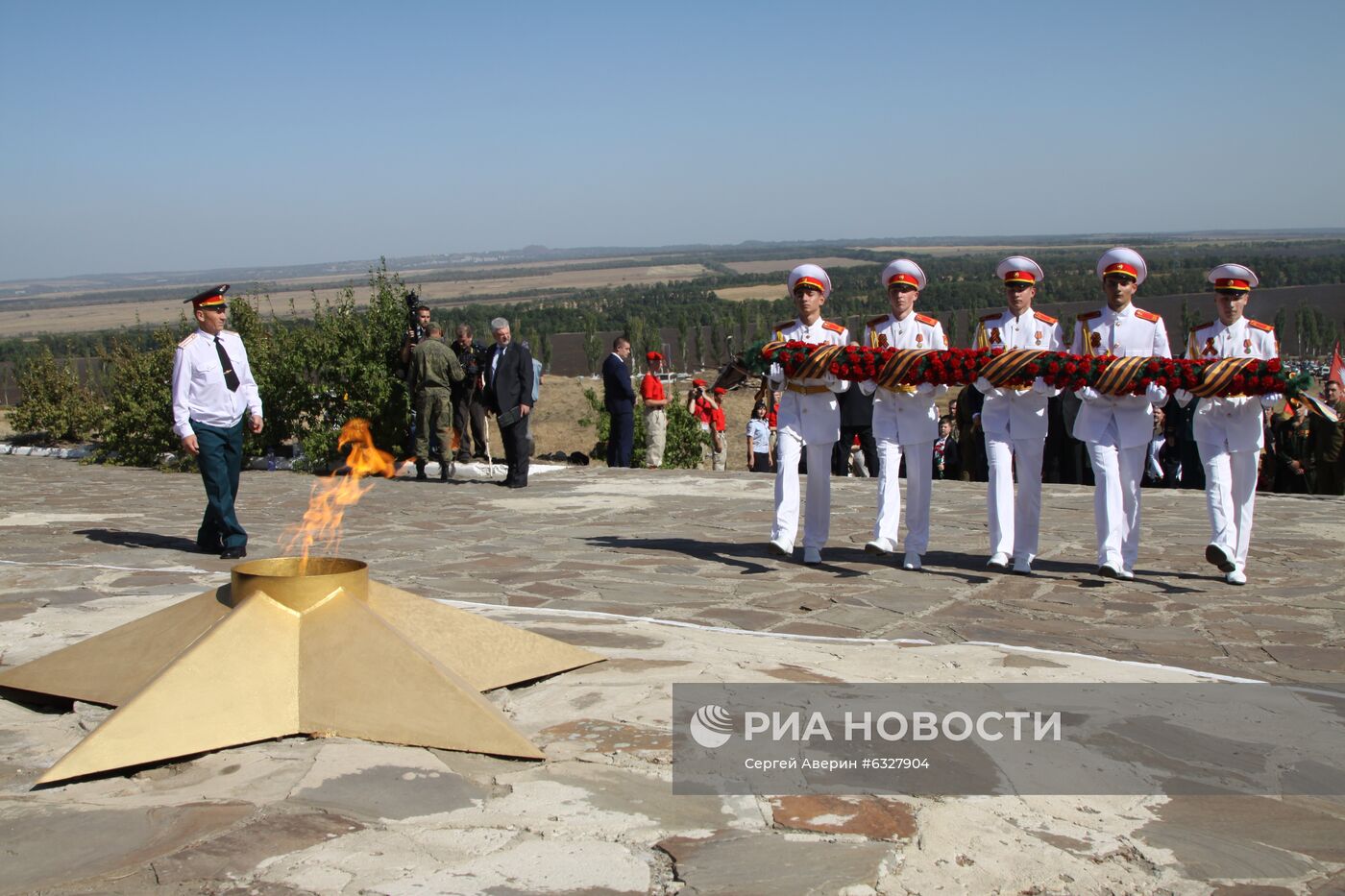 Мероприятия в честь 77-й годовщины освобождения Донбасса