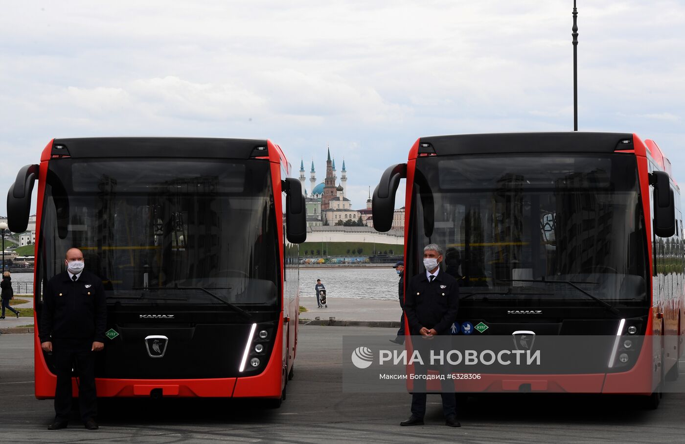 Передача партии автобусов КАМАЗ предприятиям общественного транспорта