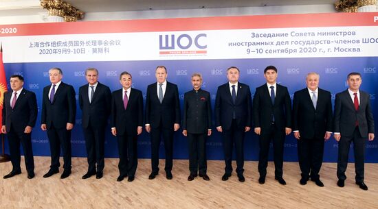 Заседание Совета министров иностранных дел государств-членов ШОС. День второй