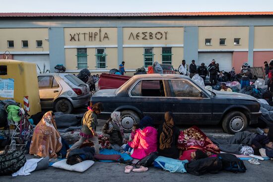 Последствия пожара в лагере мигрантов в Греции