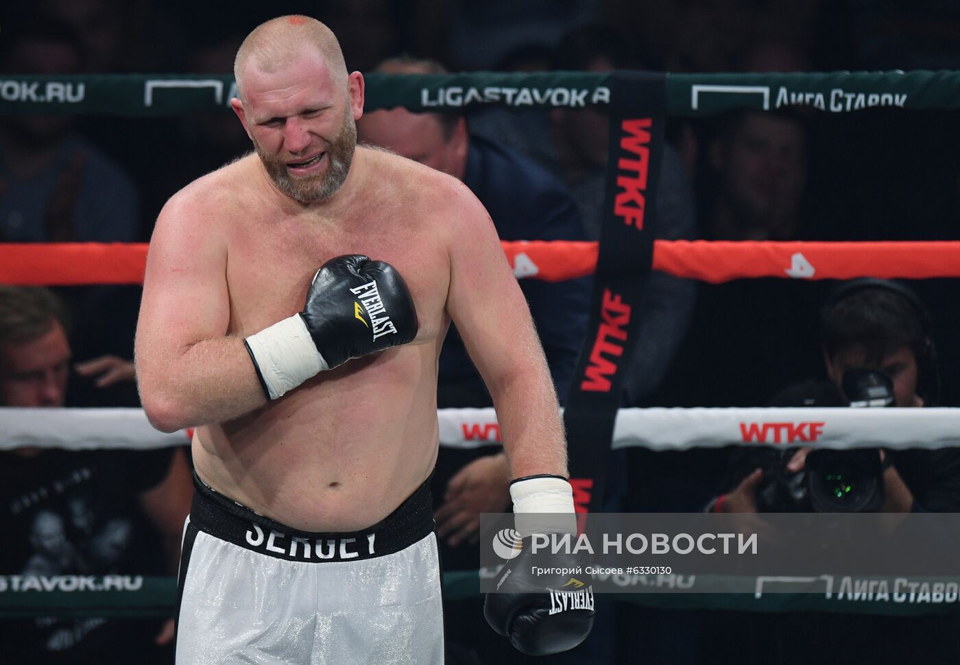 Бокс. Бой Ф. Чудинова и У. Садика