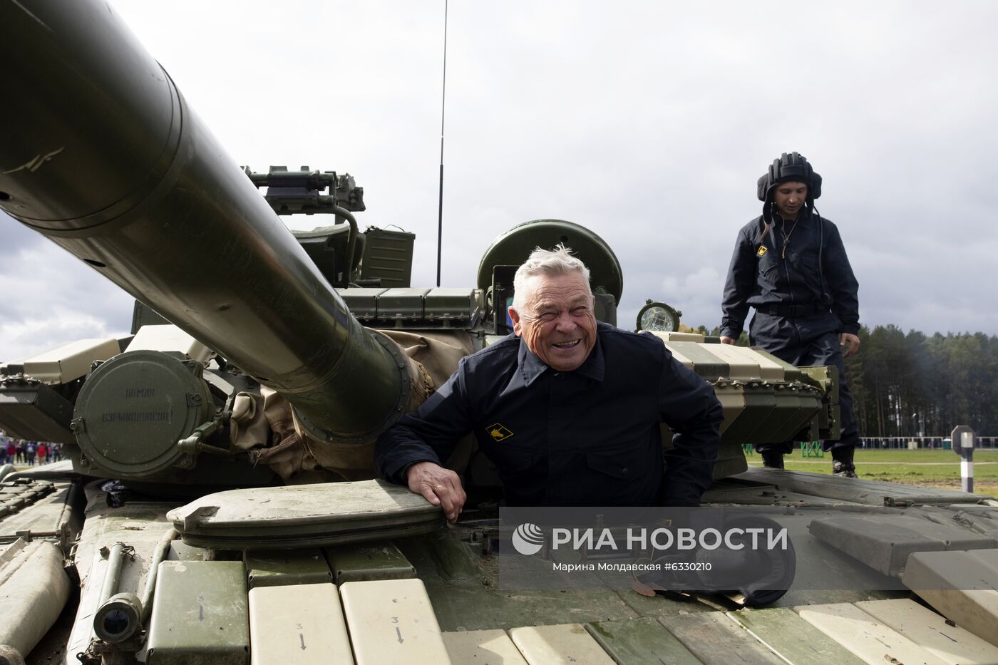 Праздник "День танкиста на Урале"