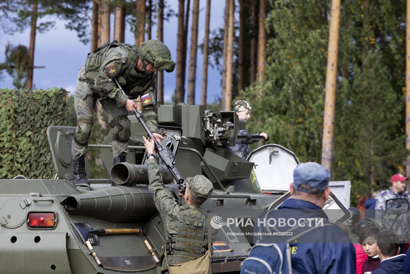 Праздник "День танкиста на Урале"