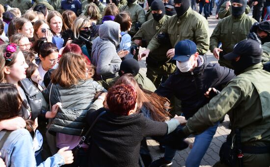 Женский марш "Подруга за подругу" в Минске