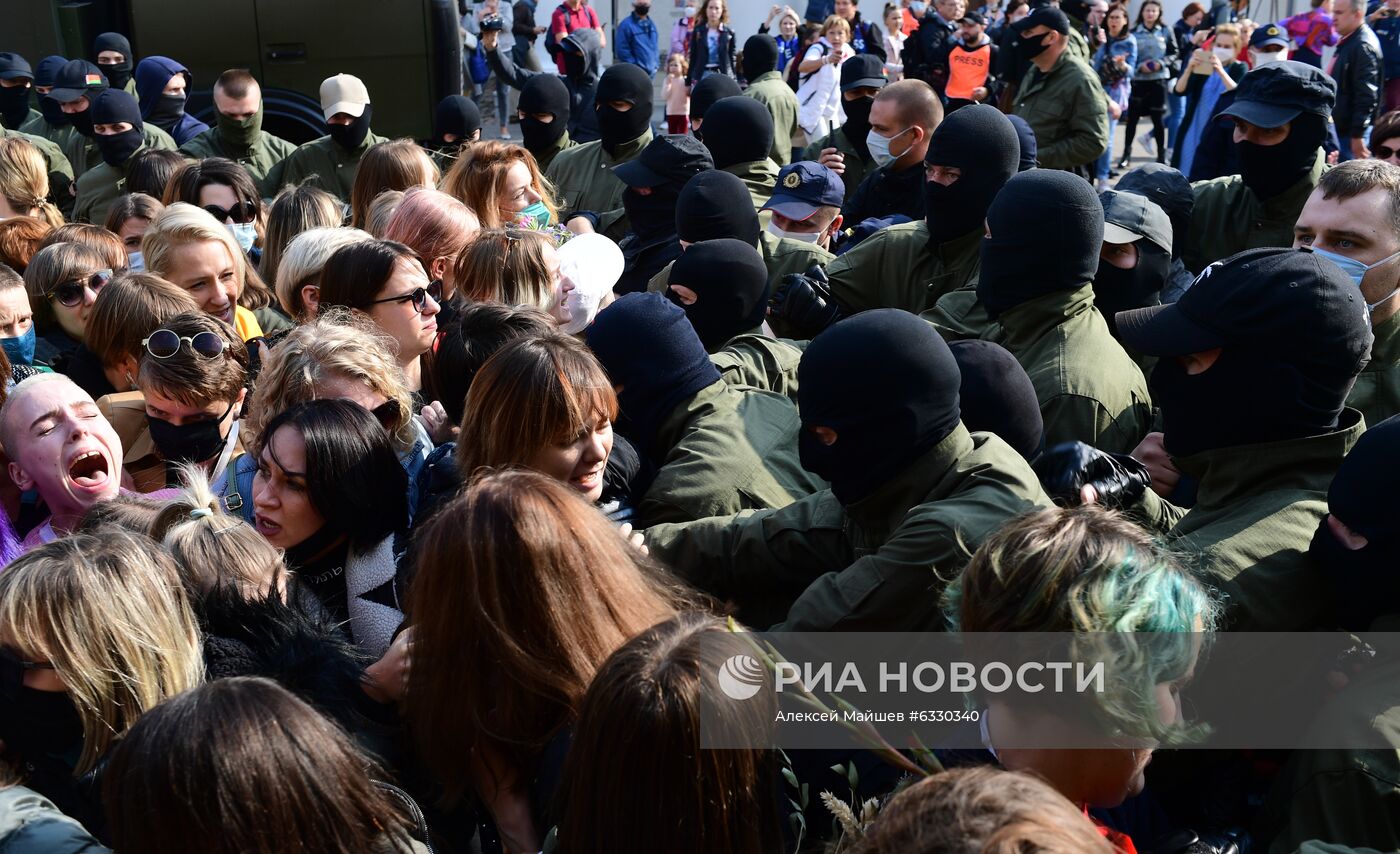 Женский марш "Подруга за подругу" в Минске