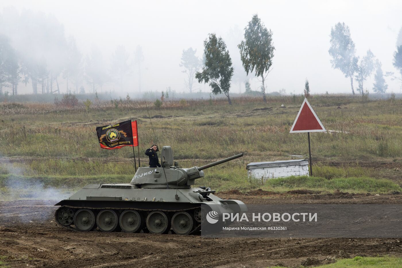 Праздник "День танкиста на Урале"