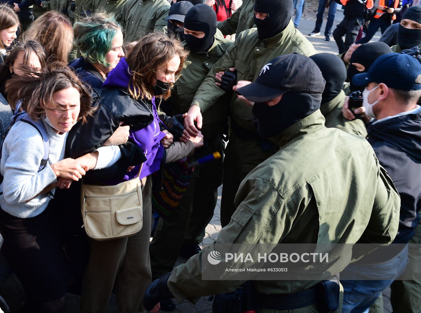 Женский марш "Подруга за подругу" в Минске