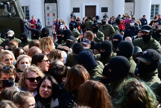 Женский марш "Подруга за подругу" в Минске